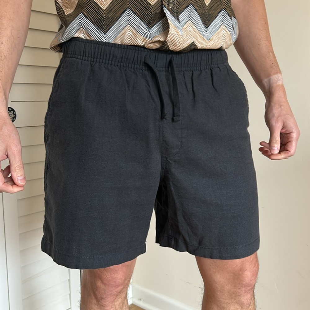 SIZE S / OLD NAVY / Men's Pull On Draw String / Linen Blend / Dark Grey Shorts